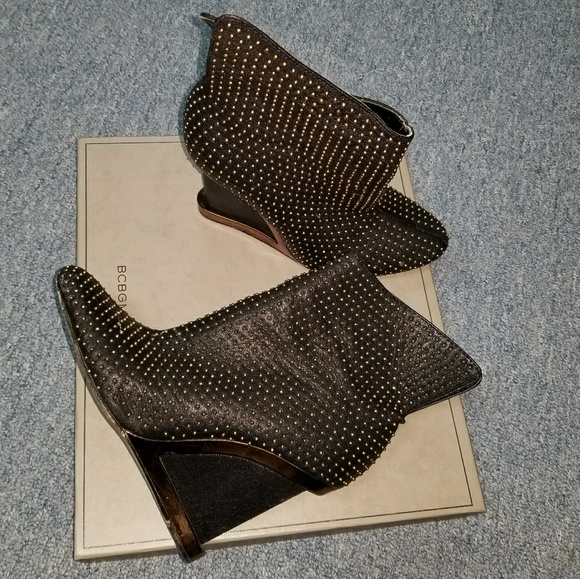 Booties - Picture 5 of 5